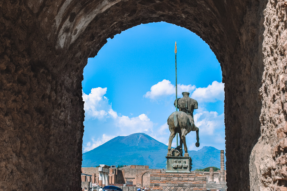 Unique views of Pompeii and Mount Vesuvius in Italy