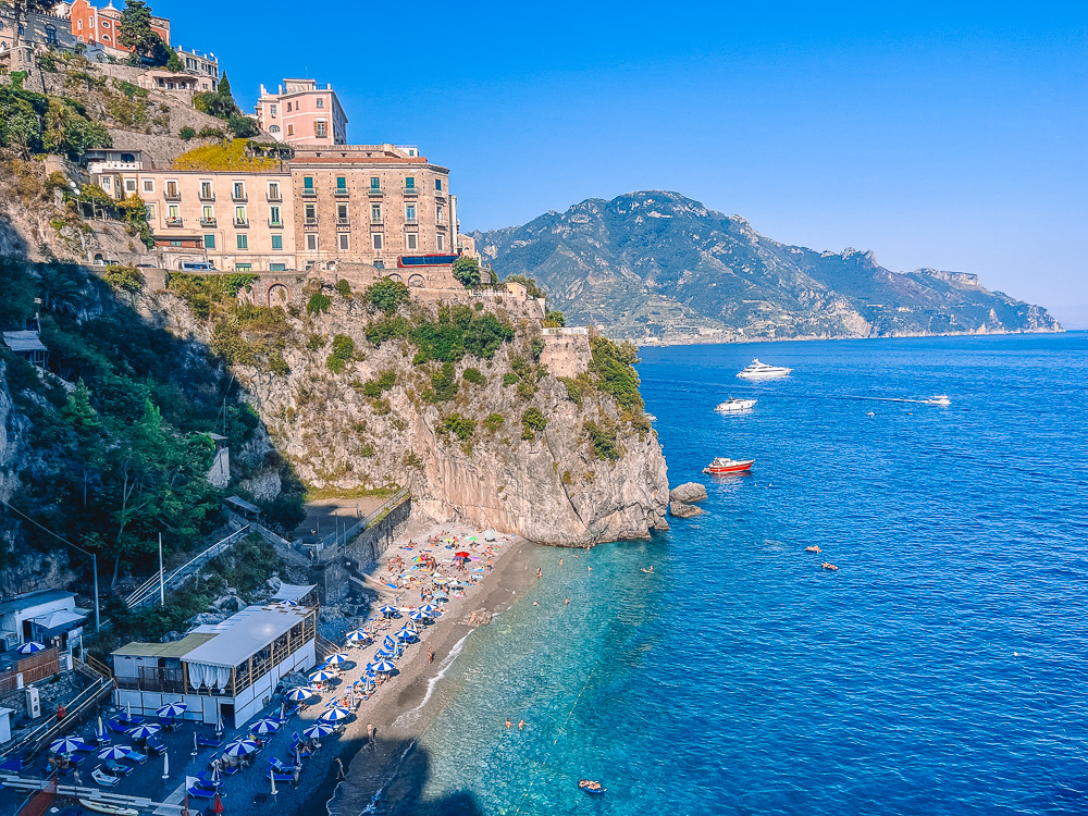 The beautiful Lido di Ravello beach as seen from the road above