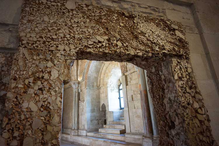 Breccia rossa appenninica door frame at Castel del Monte