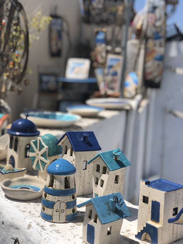 Things to buy in Santorini