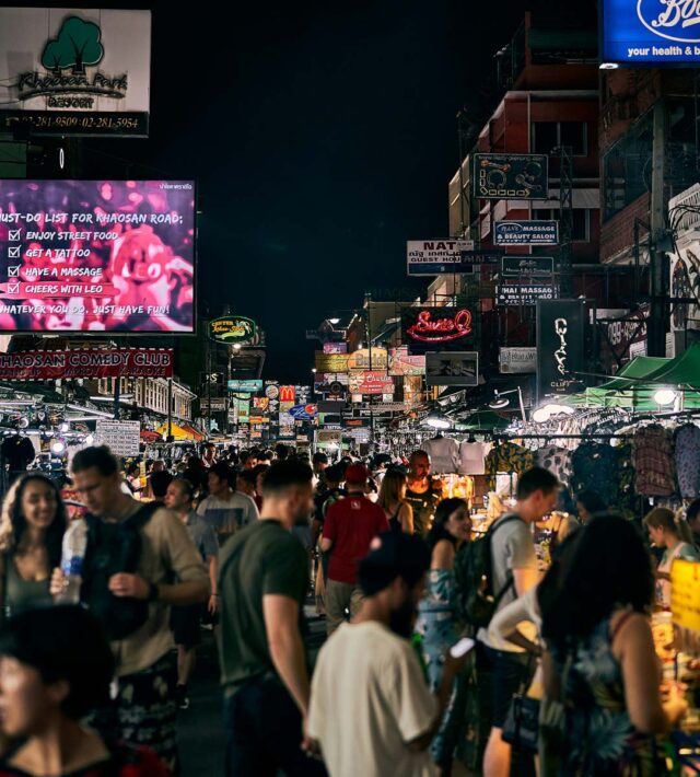 Bangkok outdoor shopping market