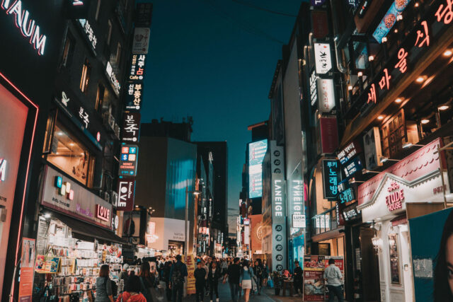 Seoul shopping street