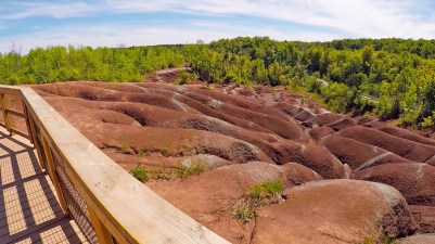 Cheltenham-Badlands---wide-shot-2--lets-discover-on