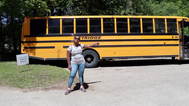 Cheltenham-Badlands---shuttle-bus-service---lets-discover-on