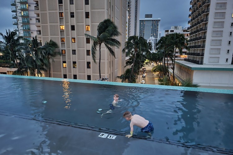 Enjoying the rooftop infinity pool at Alohilani Resort, Waikiki Beach, Honolulu, Oahu, Hawaii