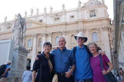 Catholic Rome tour: Couples from Maryland after a visit of the Vatican museums and St Peter's basilica