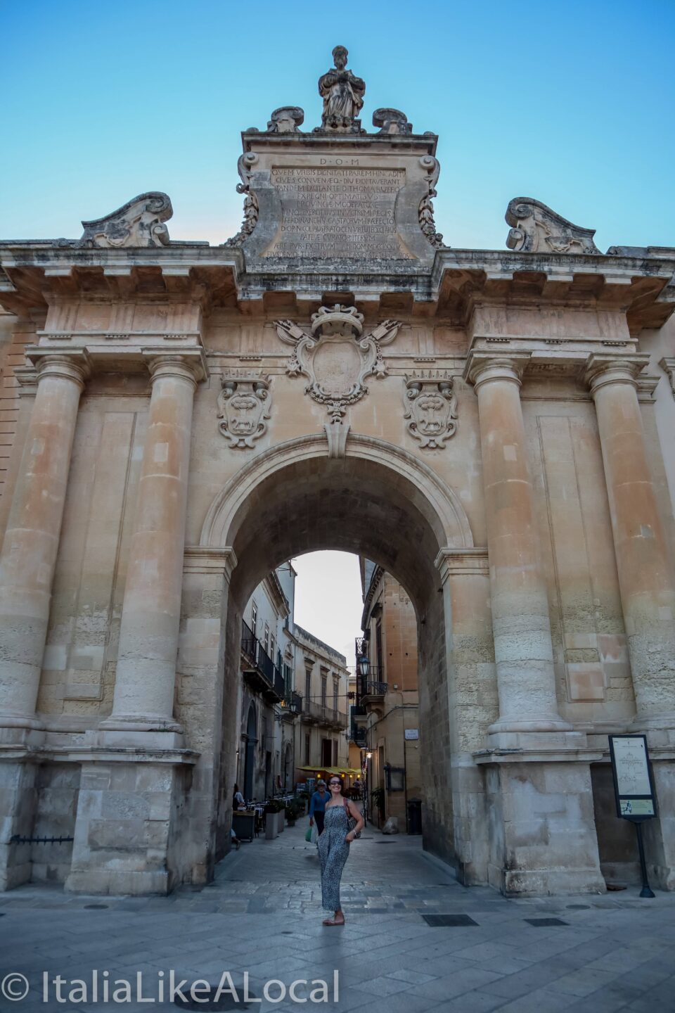 Lecce travel guide - Porta San Biagio, one of the three ancient entries to the old town