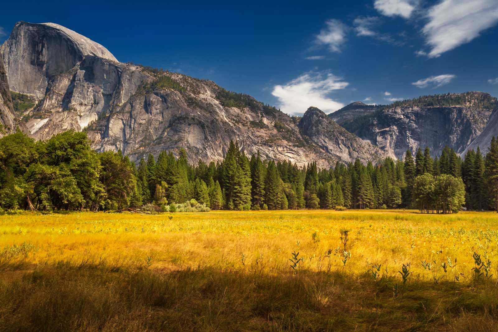 Best Places to visit in October USA Yosemite National Park