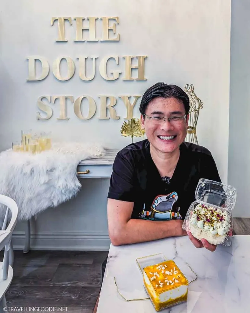 Dessert Cakes at The Dough Story in Ridgeway Plaza Mississauga