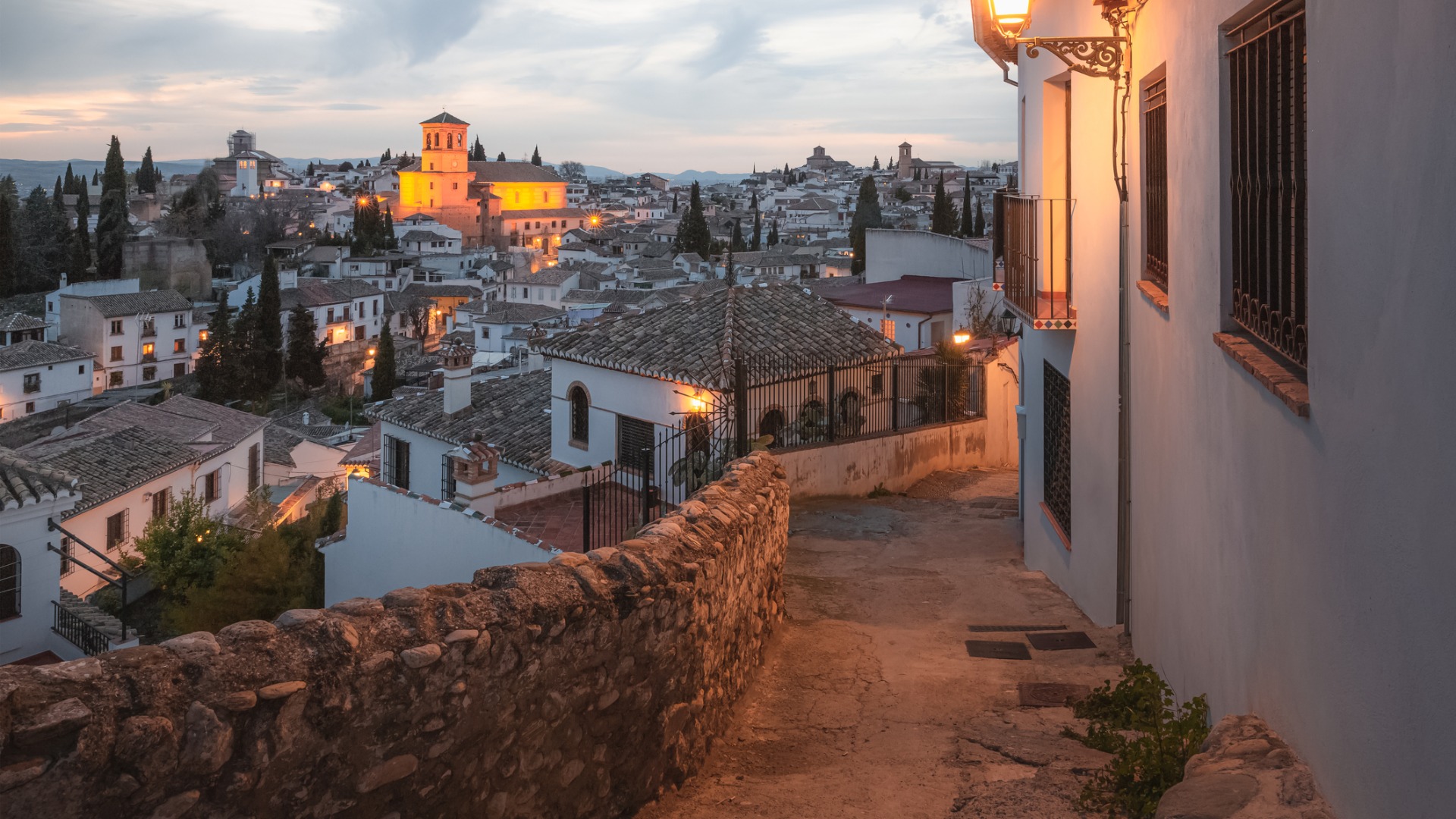 This is a panoramic view of Granada Old Town at dusk.