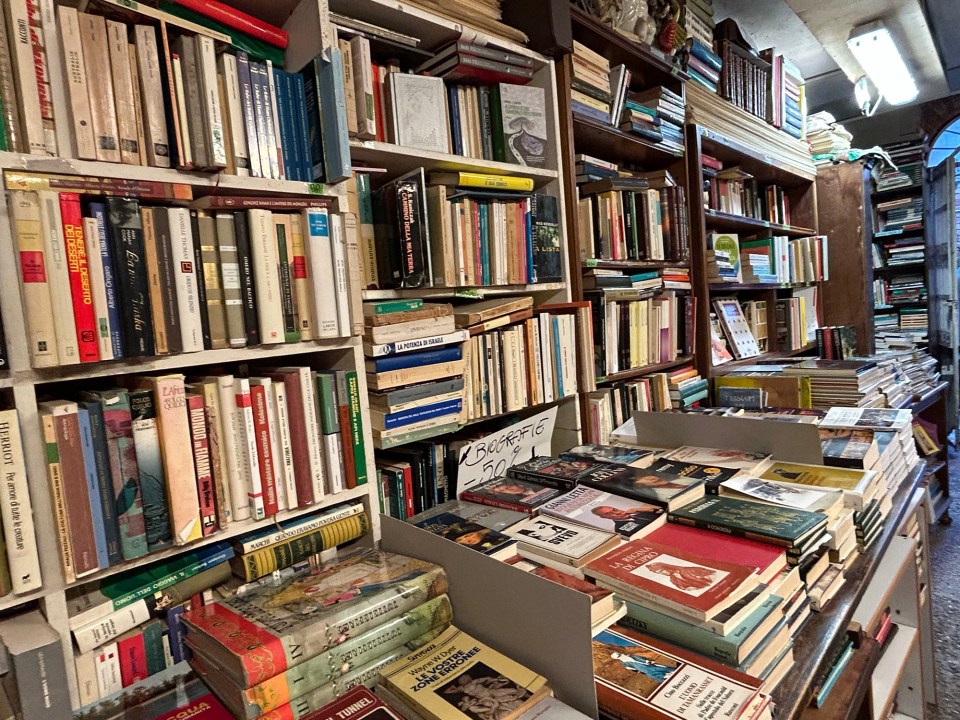 Libreria-Acqua-Alta-in-Venice-Photo-by-Margie-Miklas