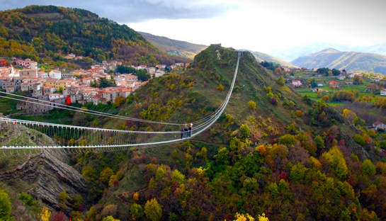 Footbridge of the Moon