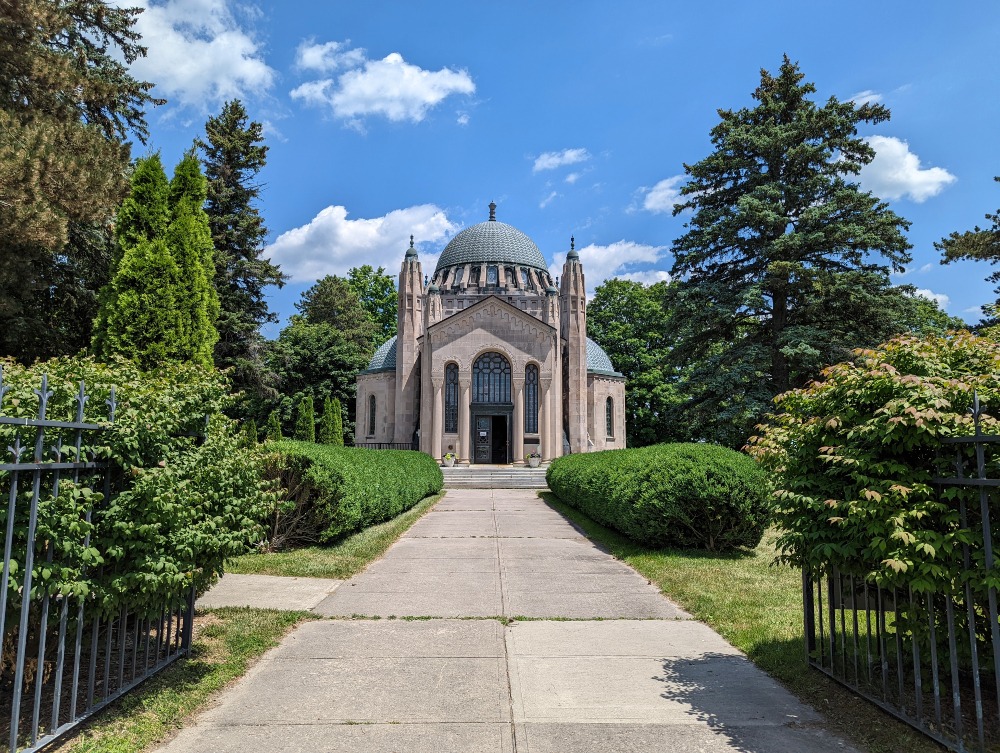 The Thomas Foster Memorial