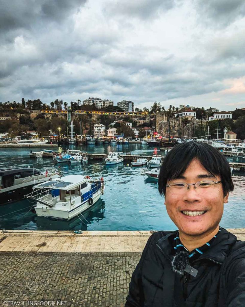 Travelling Foodie Raymond Cua selfie at Antalya Marina