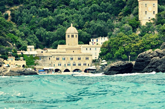 San Fruttuoso bay tips