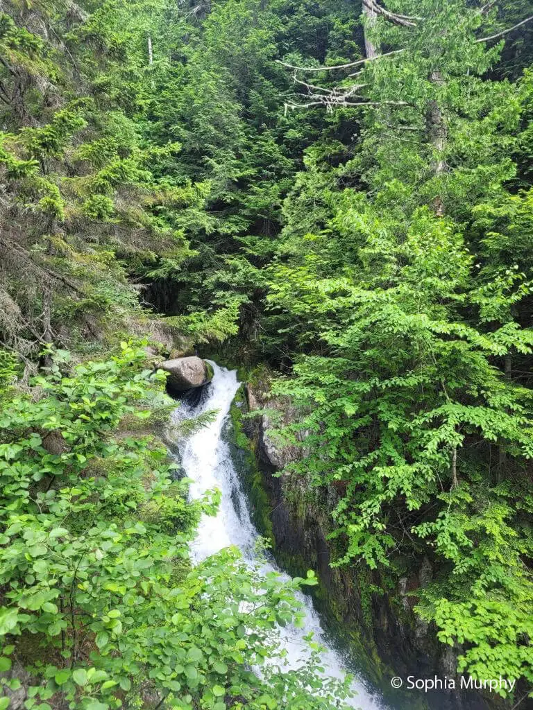 Waterfalls on the Le Forestier hike