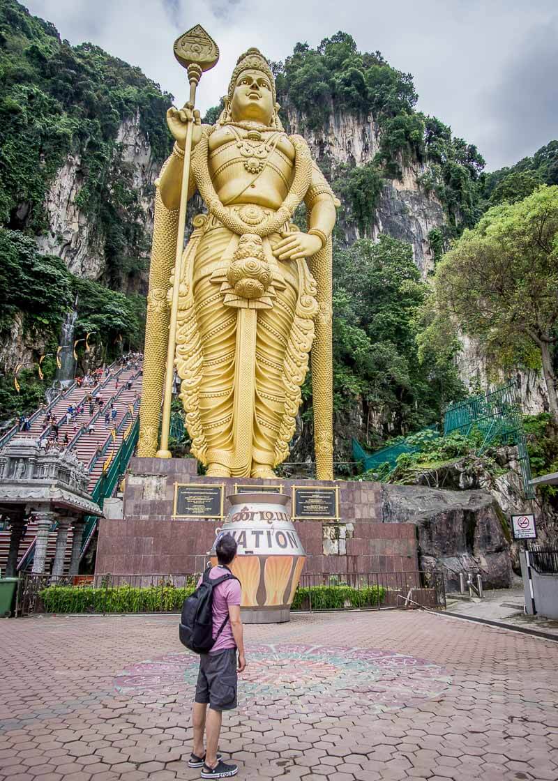 Climbing Batu Caves Steps to See the Famous Temple Cave | Kuala Lumpur has been on my bucket list for over a decade. The street food is incredible, along with the twin towers and the Batu caves. Click to read more and see the photography about the Batu Caves #nomad #batucaves #wanderlust #malaysia #slowtravel