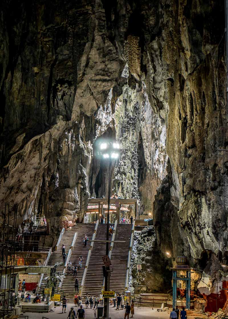 Climbing Batu Caves Steps to See the Famous Temple Cave | Kuala Lumpur has been on my bucket list for over a decade. The street food is incredible, along with the twin towers and the Batu caves. Click to read more and see the photography about the Batu Caves #nomad #batucaves #wanderlust #malaysia #slowtravel