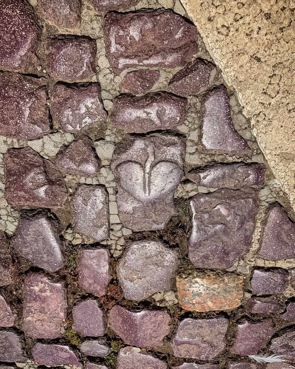 Cuore di Nerone (Nero's heart) in Piazza San Pietro, Vatican City, Rome