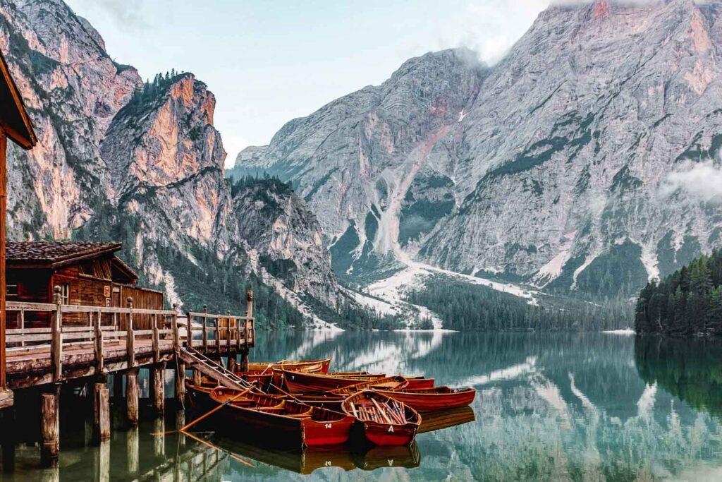 View of Lake Braies and the mountains in the afternoon | How to spend Dolomites in Summer