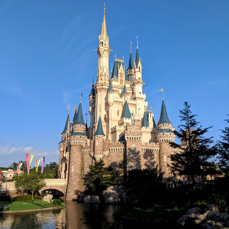 Cinderella Castle on a sunny day inside Tokyo Disney Resort