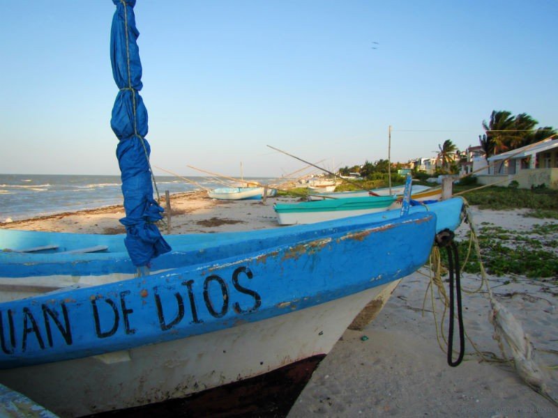 Fishing boat east of Progreso