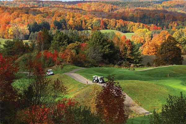 ToDoOntario - Hockley Valley Resort, golf course in fall