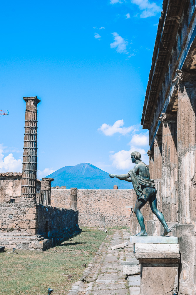 The Santuario di Apollo in Pompeii with Mount Vesuvius in the background