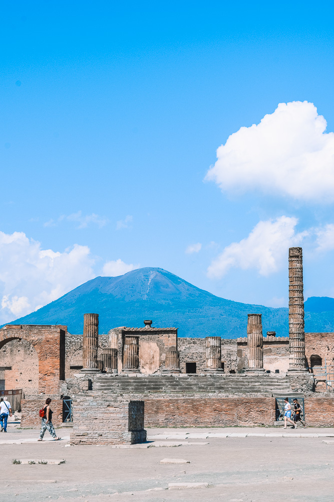 The Foro di Pompeii with Mount Vesuvius in the background