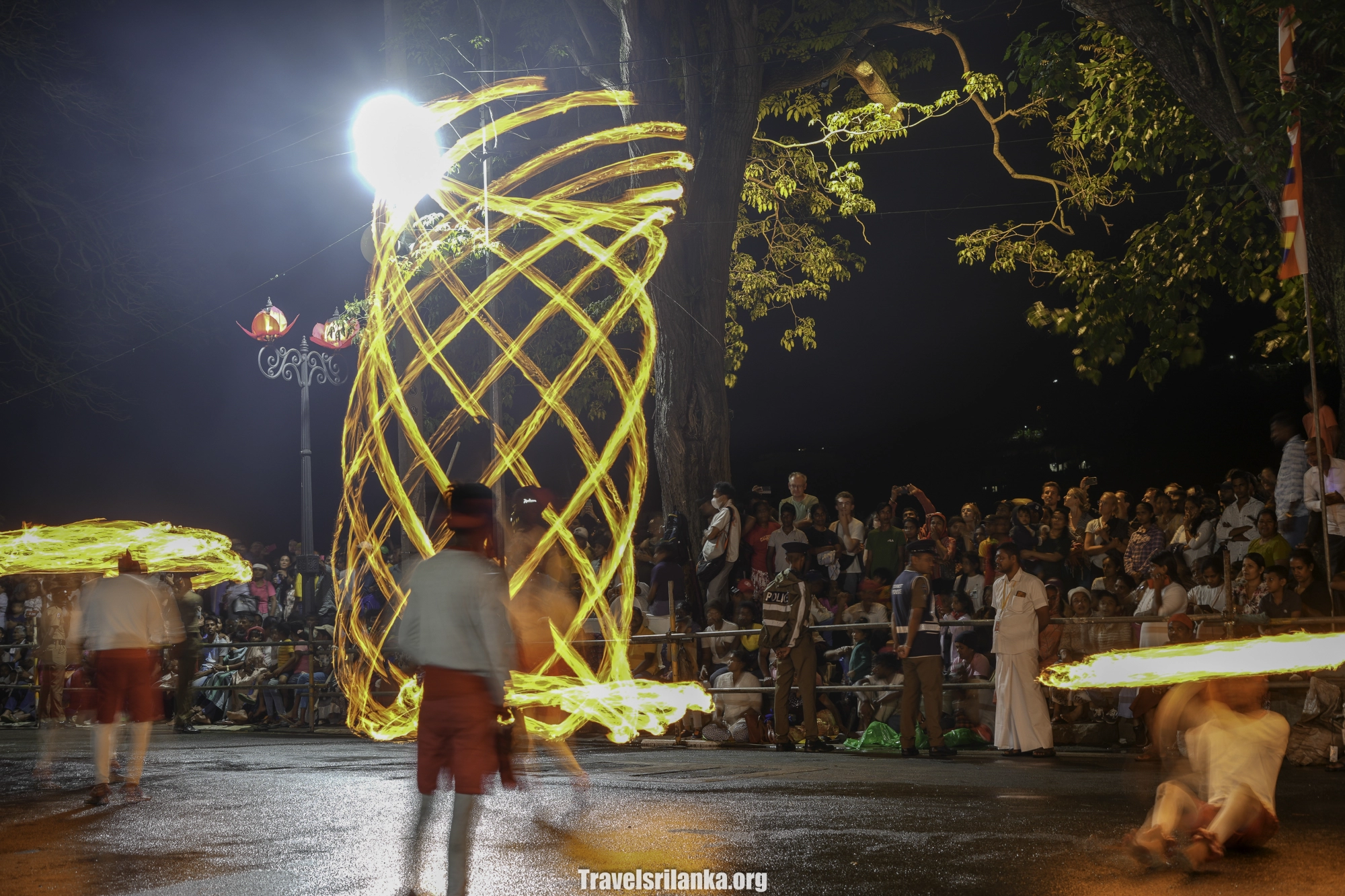 Sri Dalada Maligawa - Travelsrilanka.org