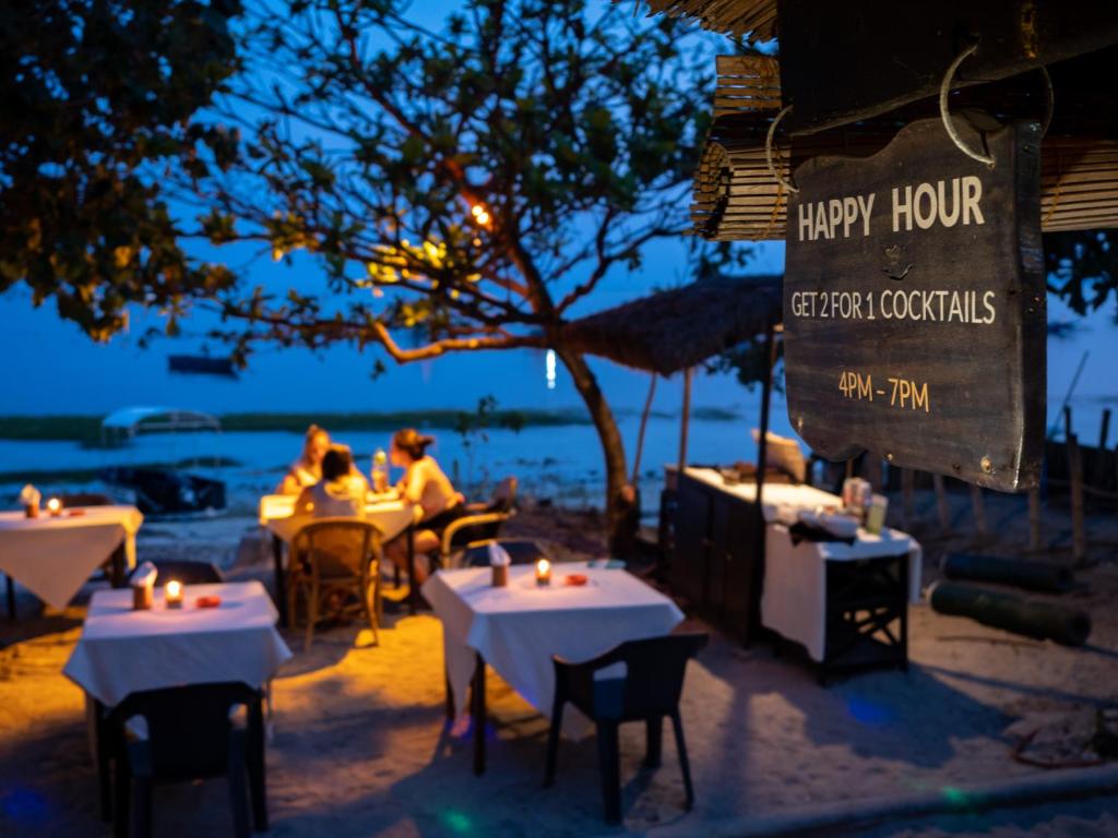 Hippocampus Beach Dive Resort Restaurant