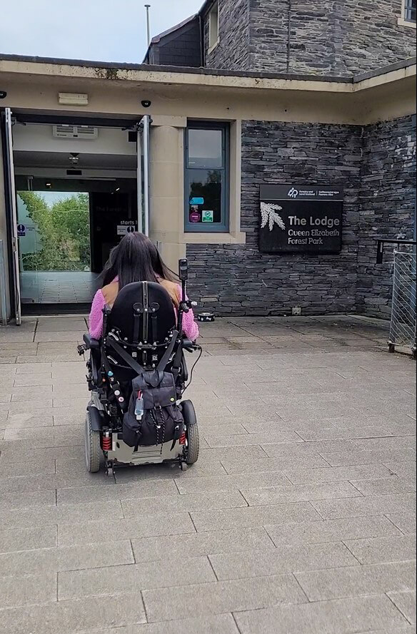 Emma and her mother arriving at The Lodge, Aberfoyle.