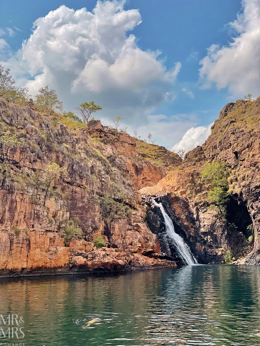 Maguk waterfall in Kakadu - the waterfall and its plunge pool