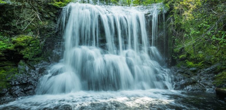 Suoi Tranh Waterfall