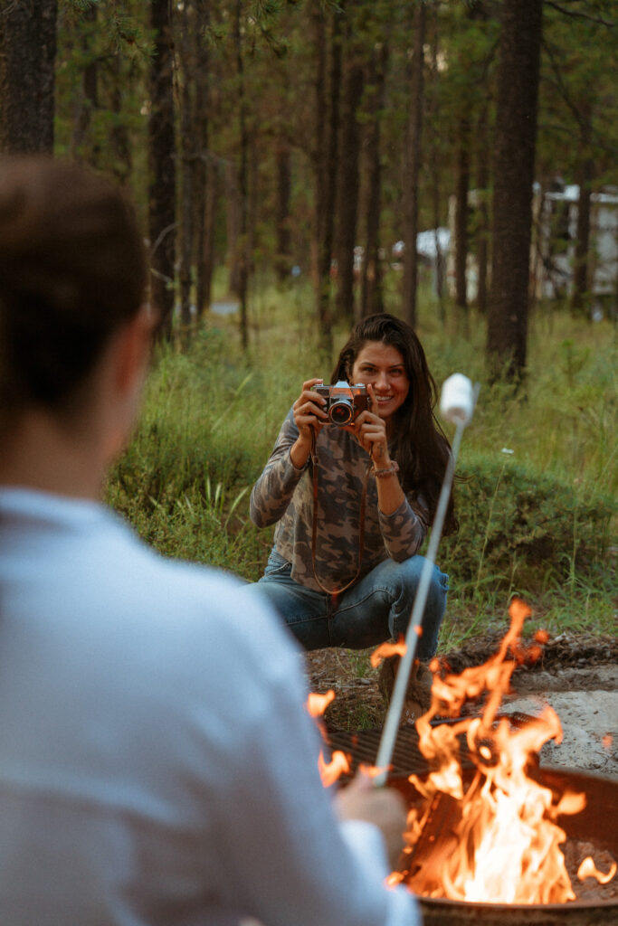 Petite Retreats Thousand Trails Camping in Bend Sunriver, Oregon. Laura and Kelly Yazdi, Lifestyle Travel Influencers.