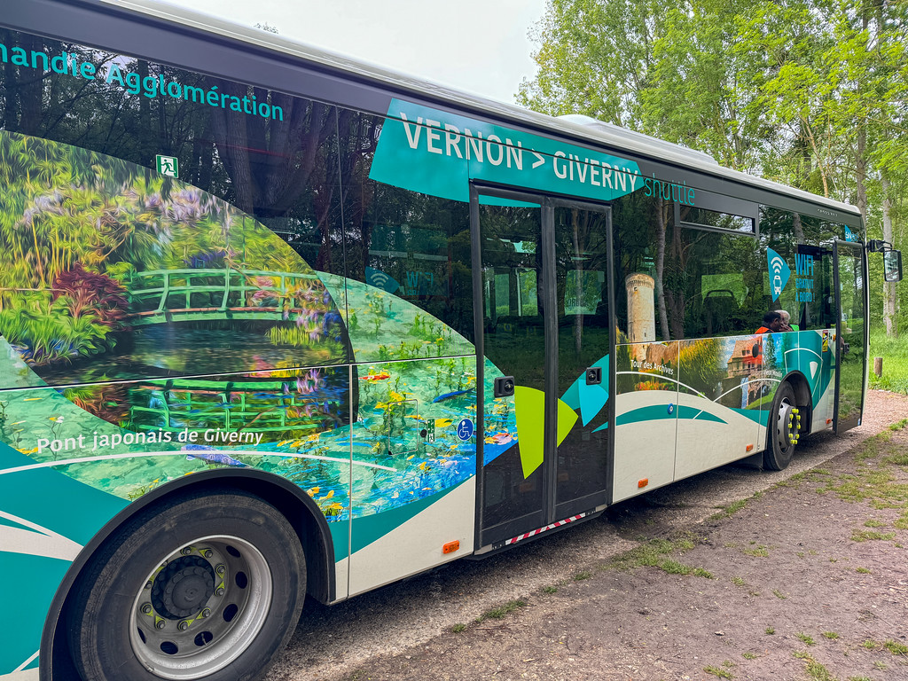 Giverny shuttle bus