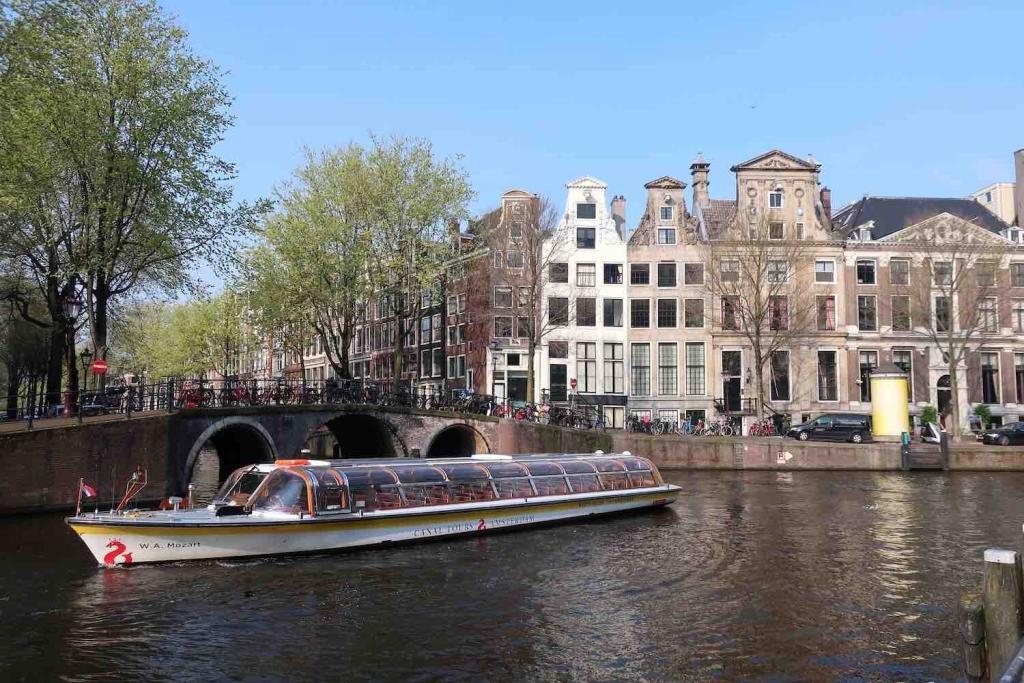 Canals in Amsterdam Herengracht