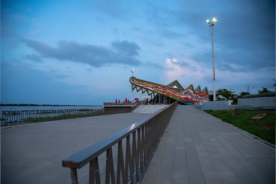 Gran Malecon Leon Caridi