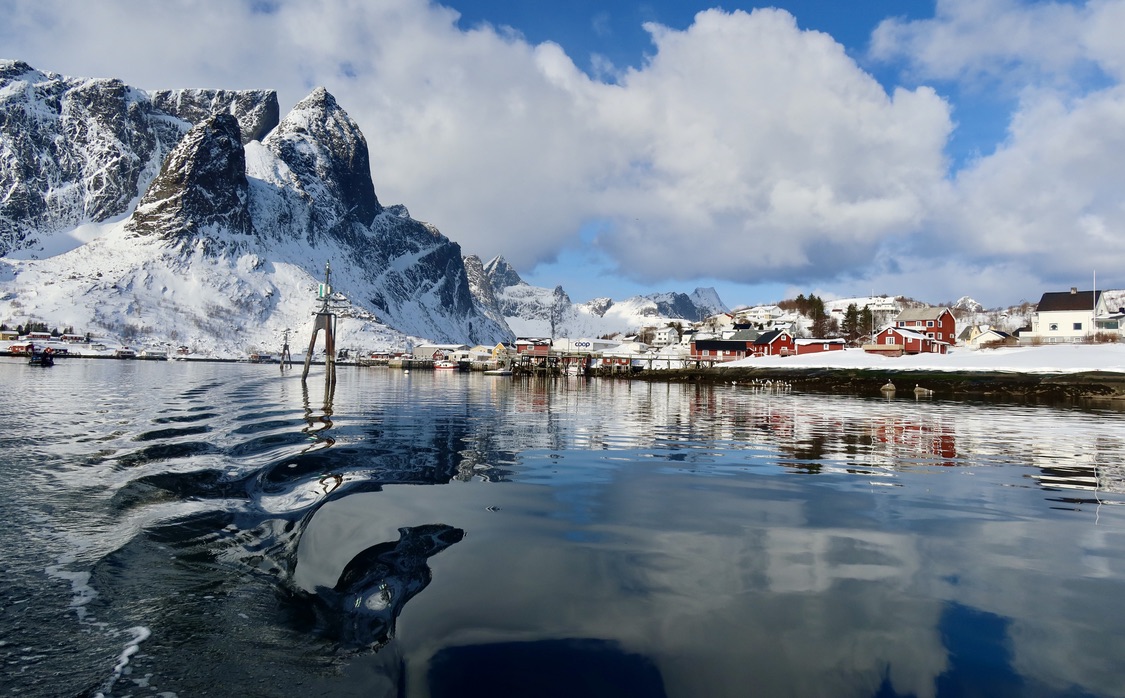 Lofoten Islands at Sakris & Reine. The Small Arctic Cruise in Norway onbaord MS Villa - The Nansen Polar Expedition