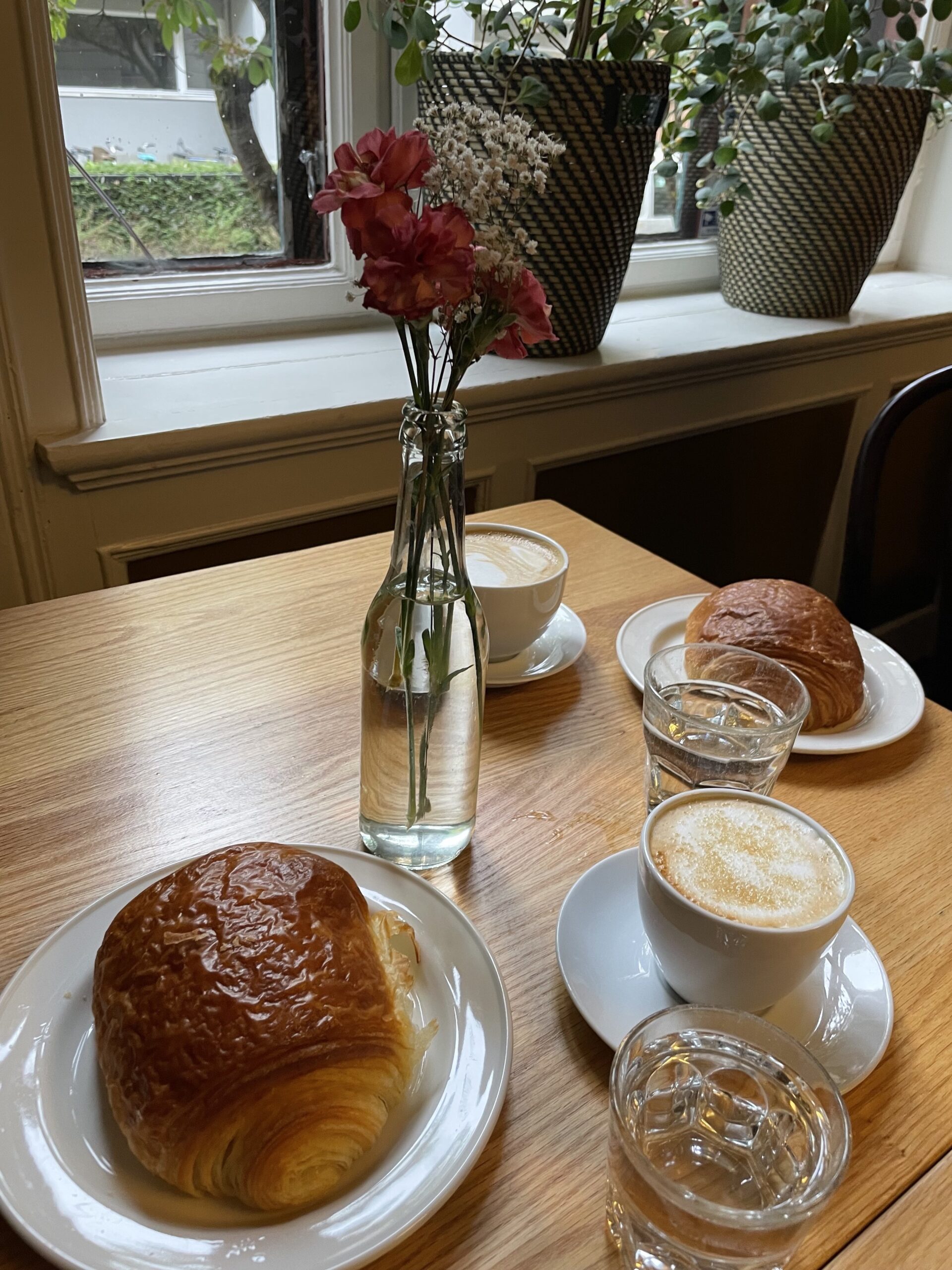 Breakfast at Åpent Bakeri, Frogner.