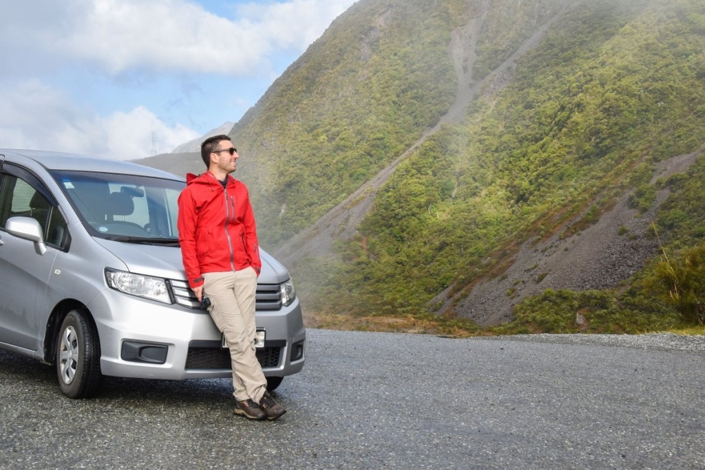 Campervan Rental Vs. Car Rental + Stay in Hotel, Hostel or Airbnb in New Zealand