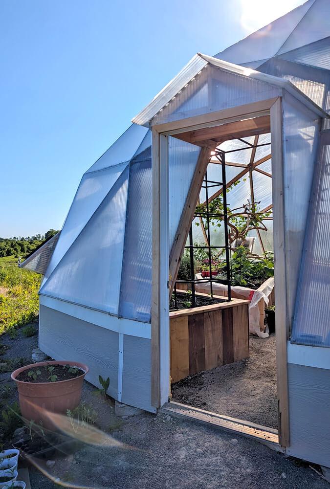 Eco Dome at Buzzing Bee Adventure Farm :: I've Been Bit! Travel Blog