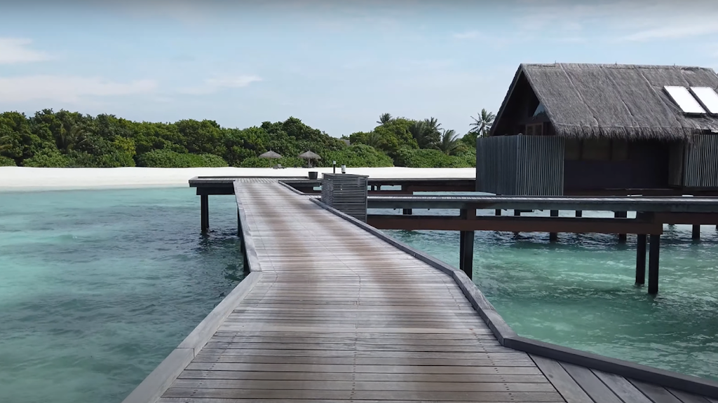 Shangri-La's Villingili Resort Water Villa