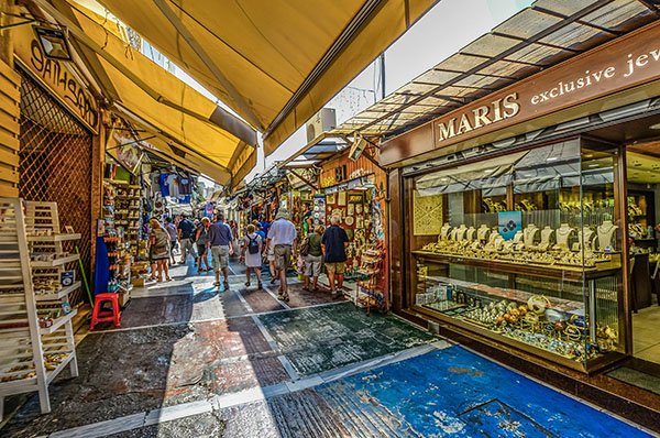 Shopping in Athens and Looking for the best Greek Souvenirs.